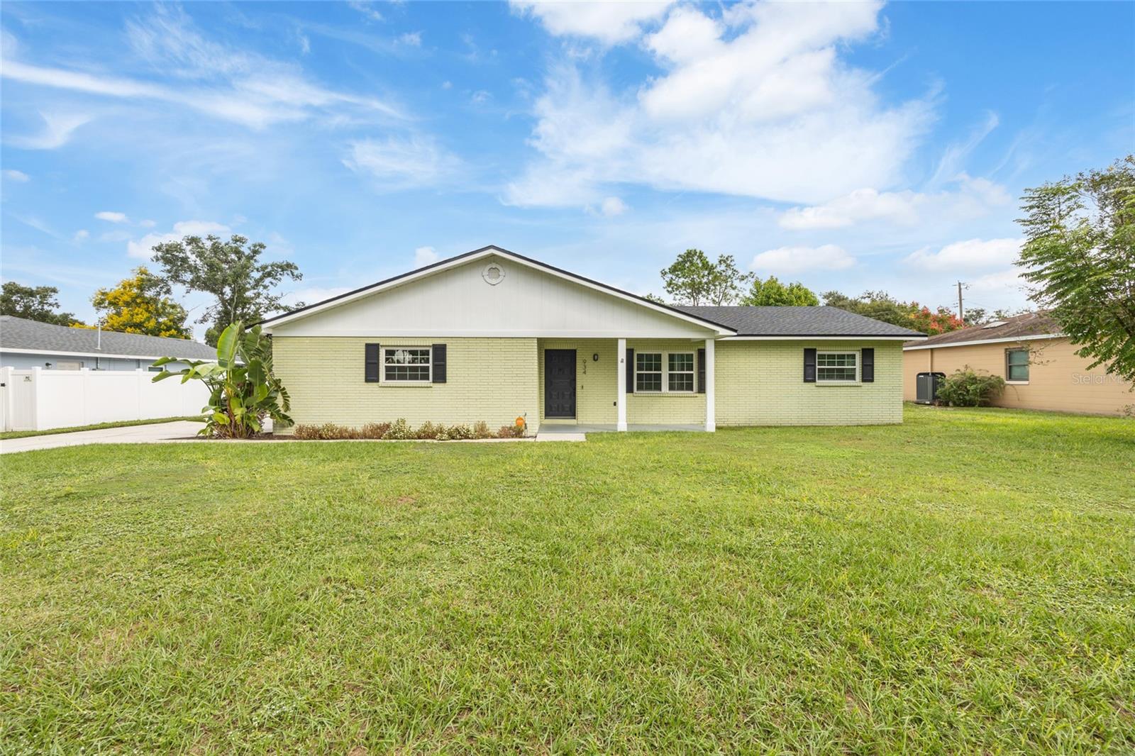 Details for 934 Point View Lane, LAKELAND, FL 33813