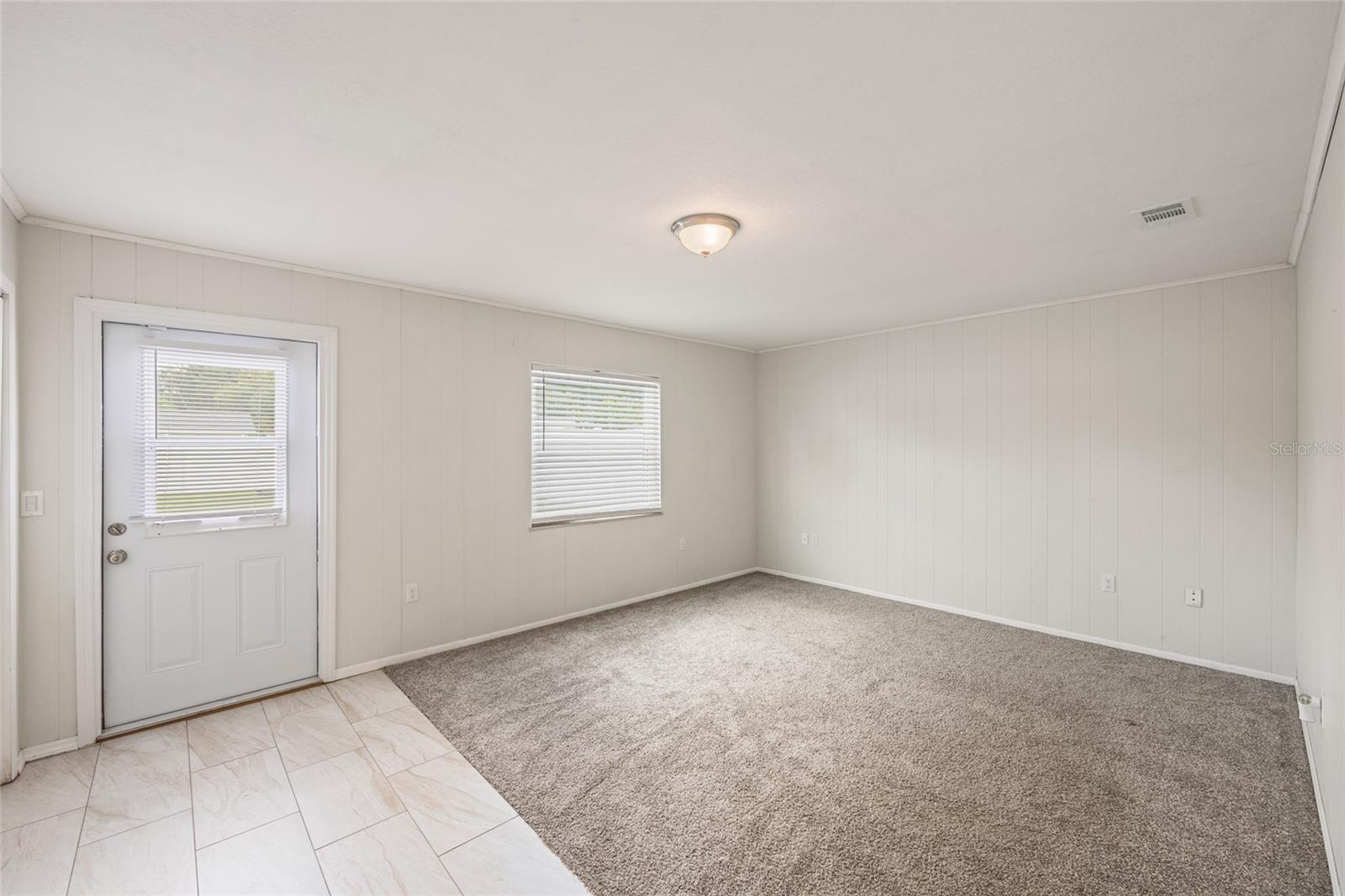 Image 16 of 31 For 934 Point View Lane