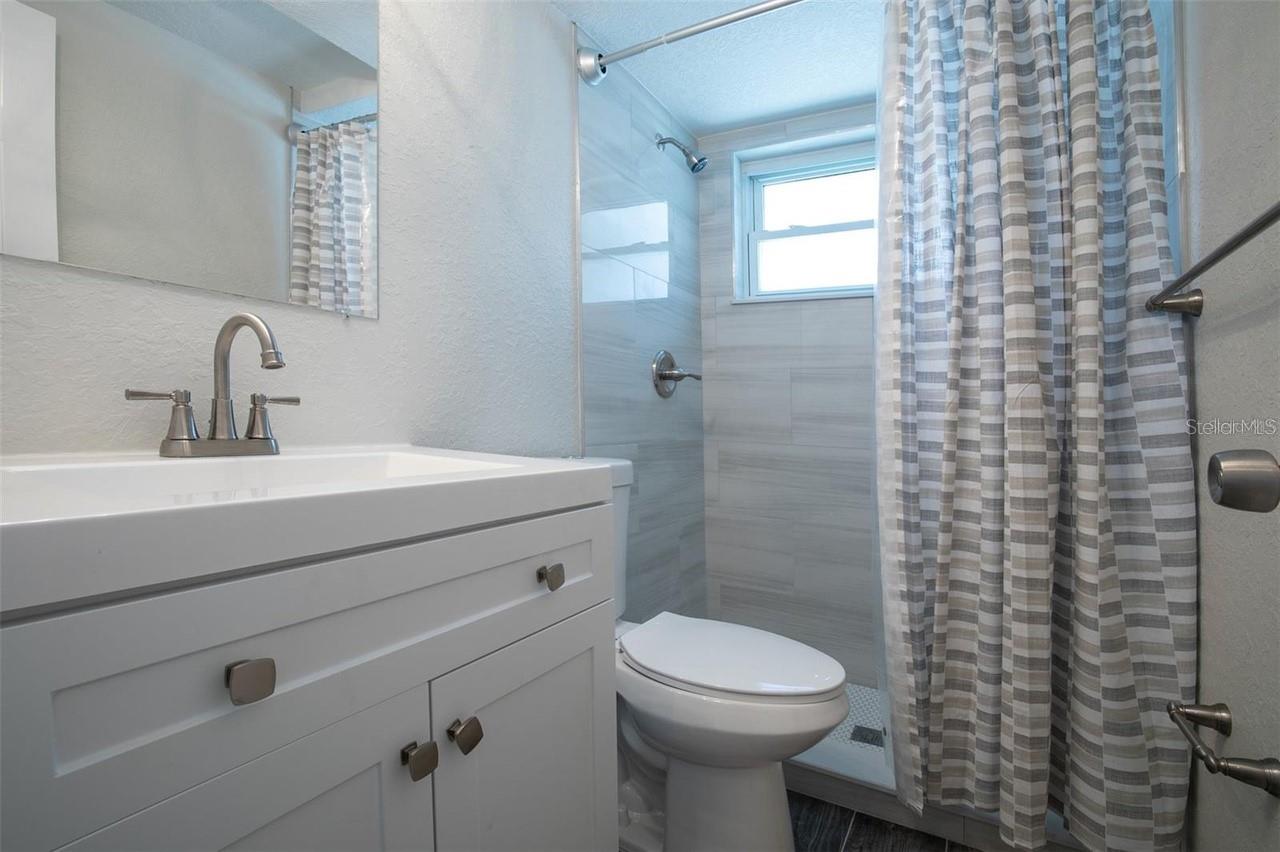 Image 14 of 28 For 7144 Fairfax Drive