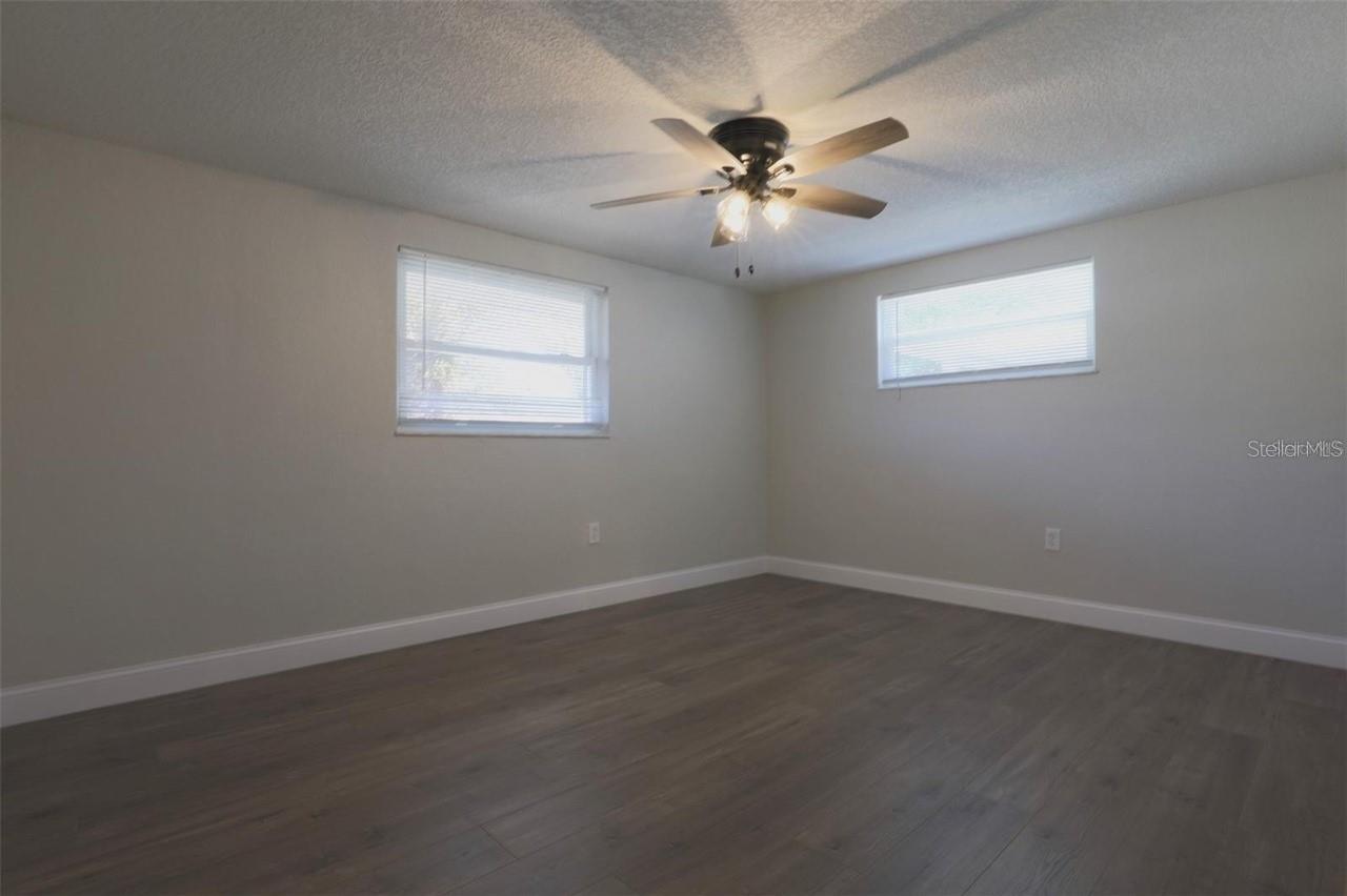Image 16 of 28 For 7144 Fairfax Drive