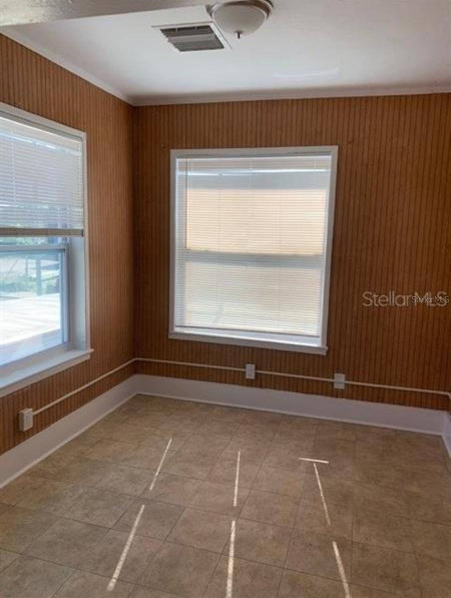 Image 4 of 12 For 3102 7th Avenue