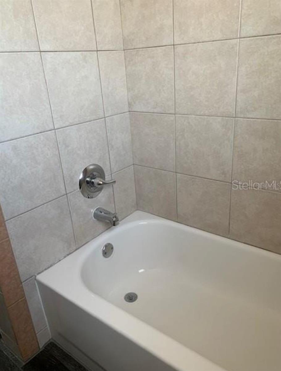 Image 6 of 12 For 3102 7th Avenue