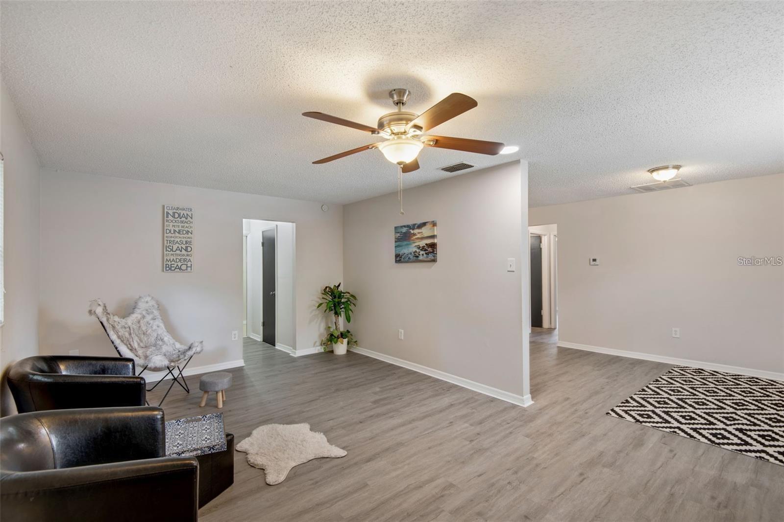 Image 4 of 11 For 1416 San Juan Court