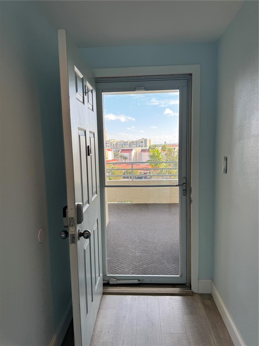 Image 10 of 34 For 7902 Sailboat Key Boulevard S 502