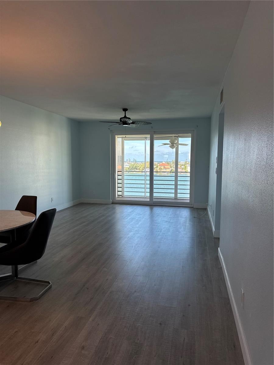 Image 21 of 34 For 7902 Sailboat Key Boulevard S 502