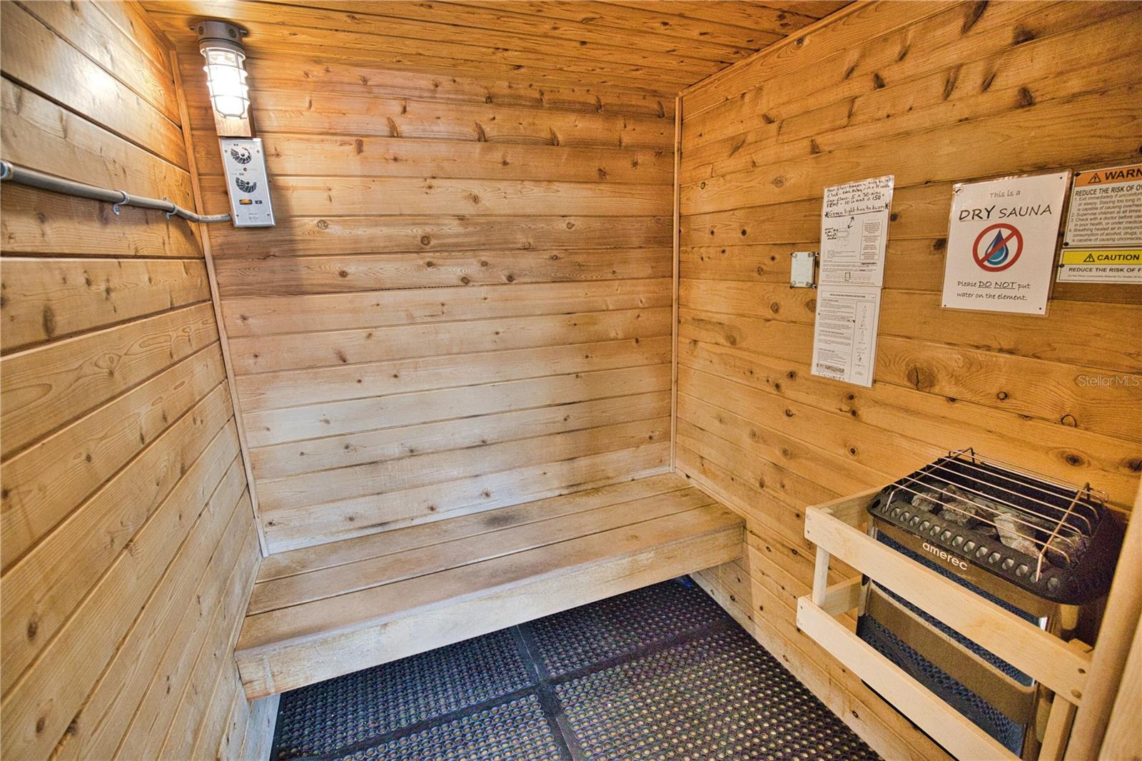 Image 22 of 68 For 418 Vivar  