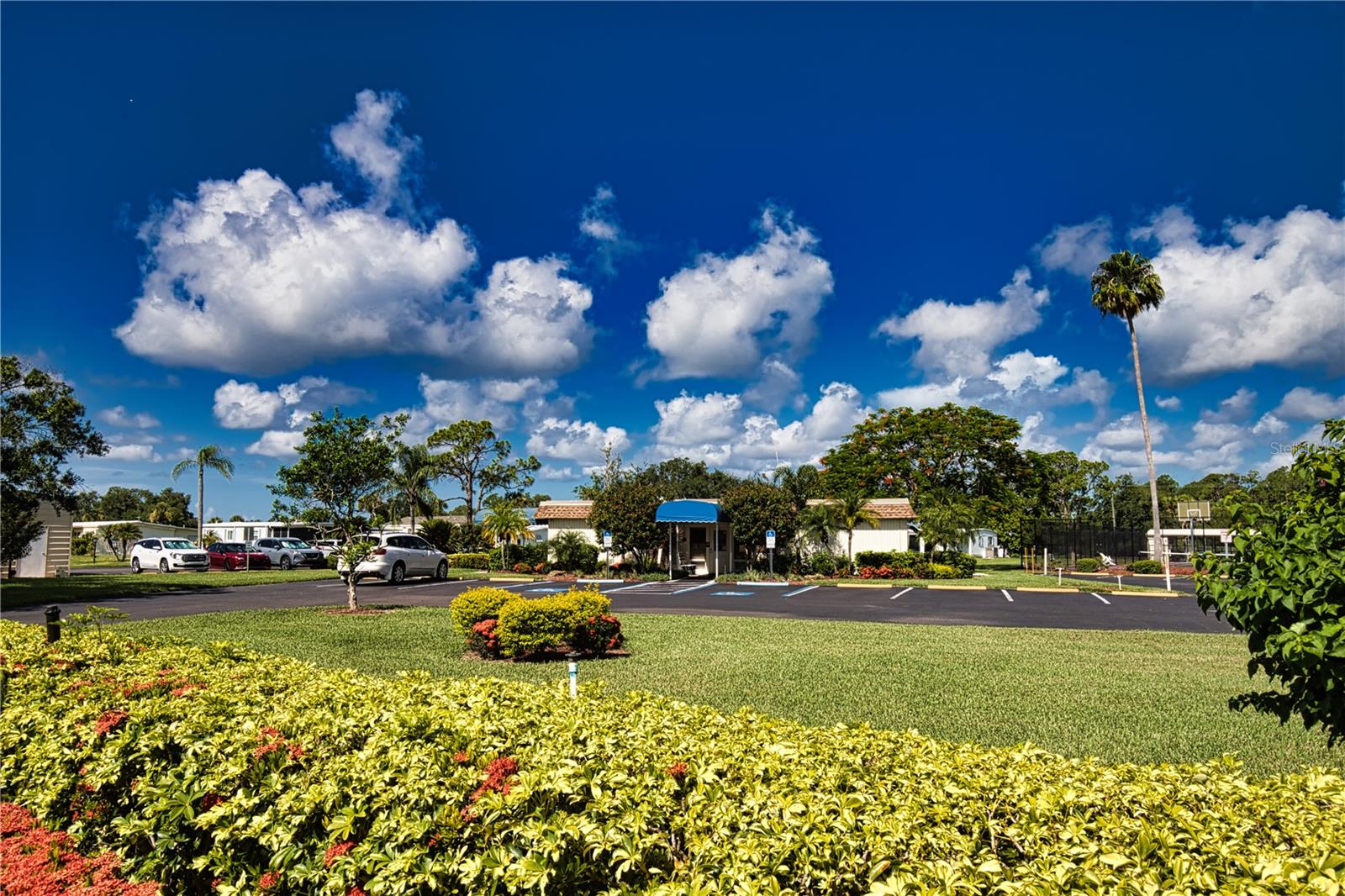 Image 62 of 68 For 418 Vivar  