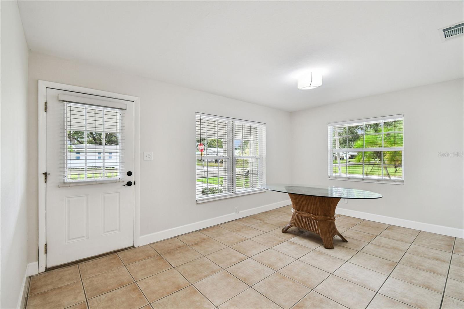 Image 19 of 25 For 4602 Renellie Drive
