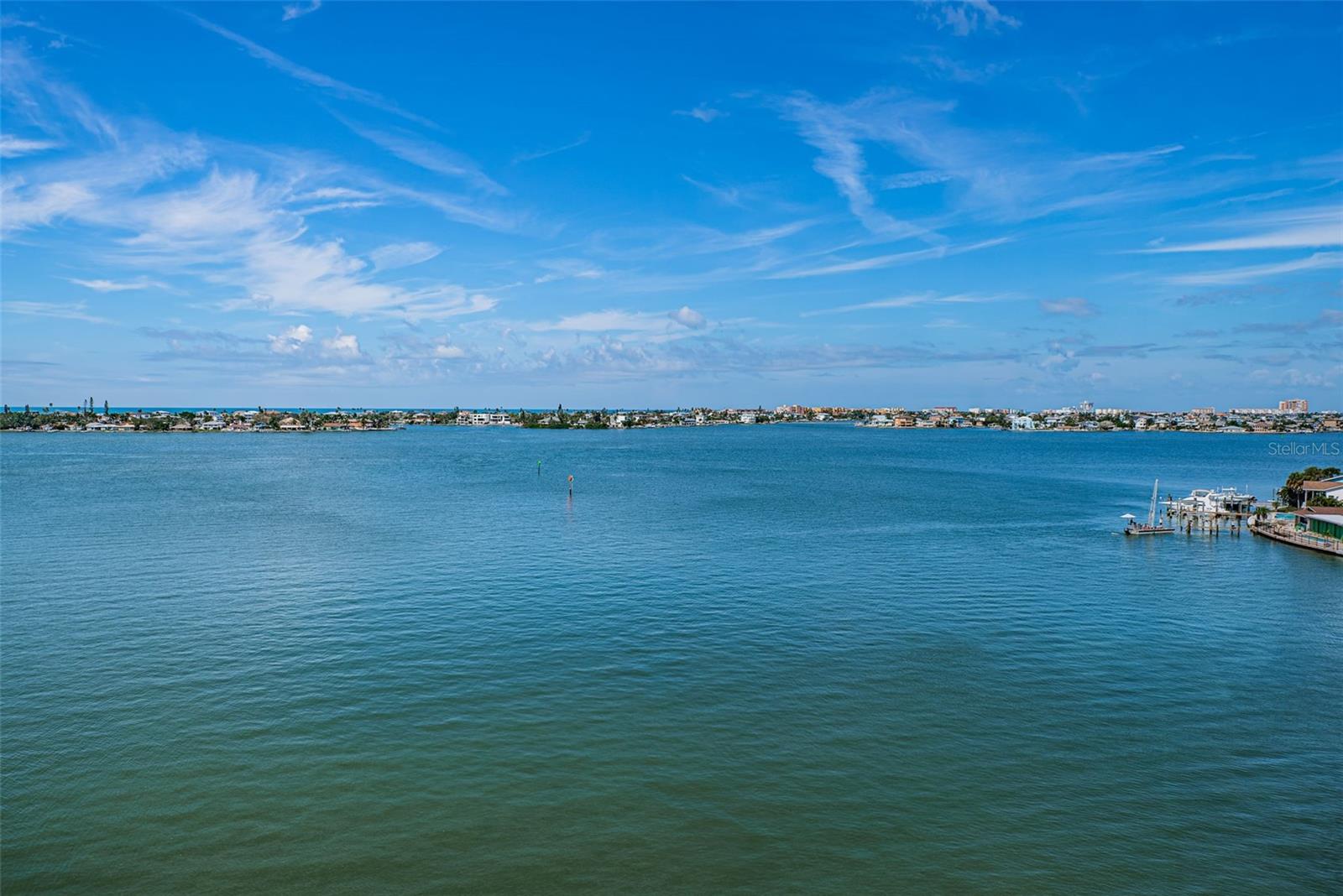 Image 27 of 58 For 4750 Cove Circle 801