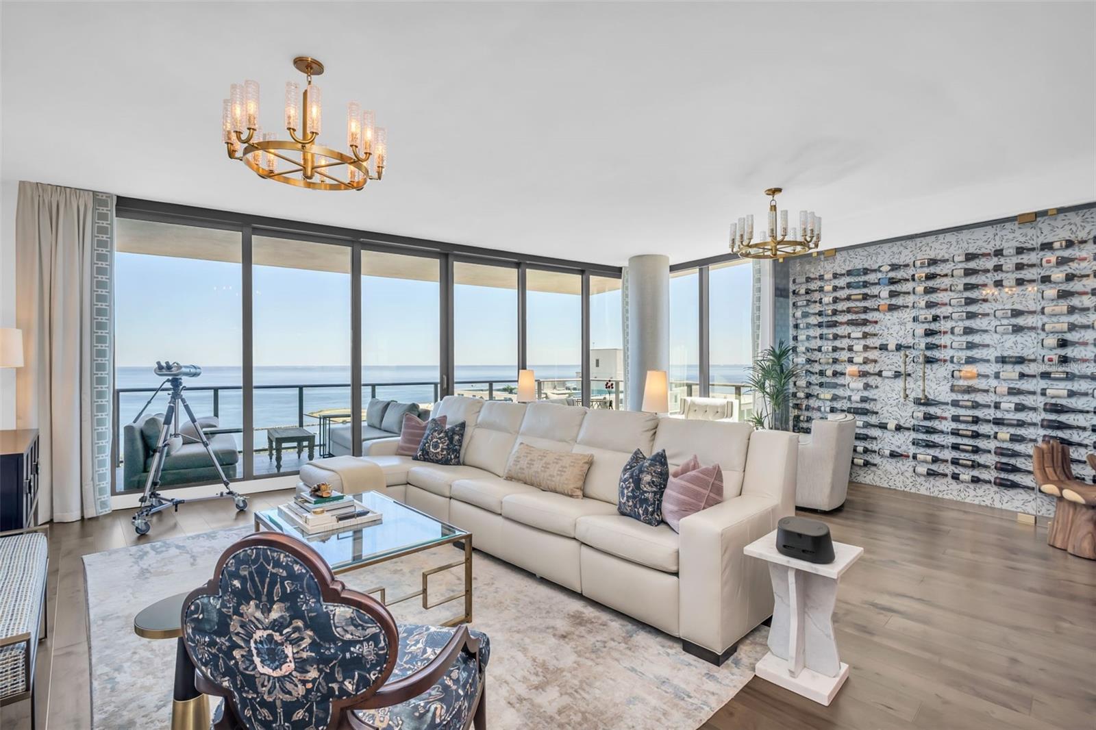 Image 14 of 61 For 100 1st Avenue N 3001