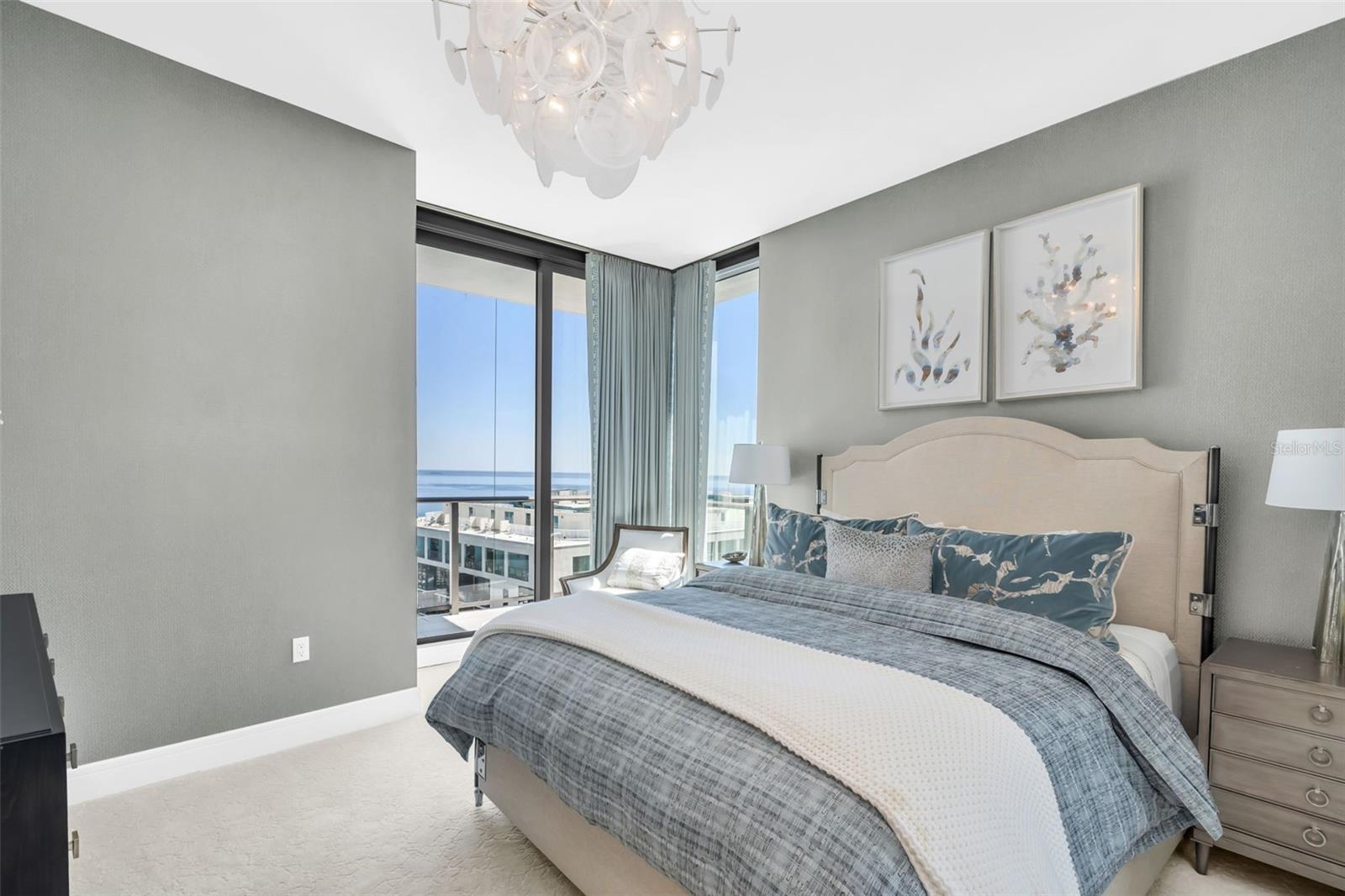 Image 17 of 61 For 100 1st Avenue N 3001