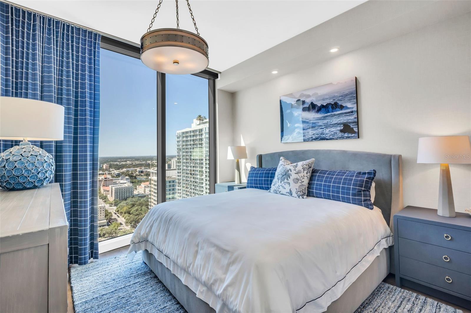 Image 22 of 61 For 100 1st Avenue N 3001