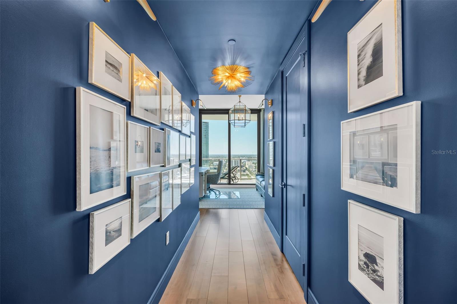 Image 30 of 61 For 100 1st Avenue N 3001