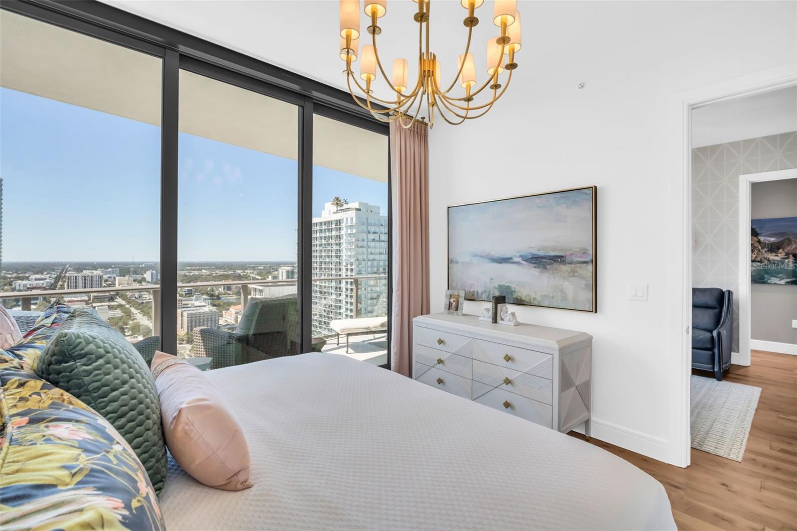 Image 35 of 61 For 100 1st Avenue N 3001