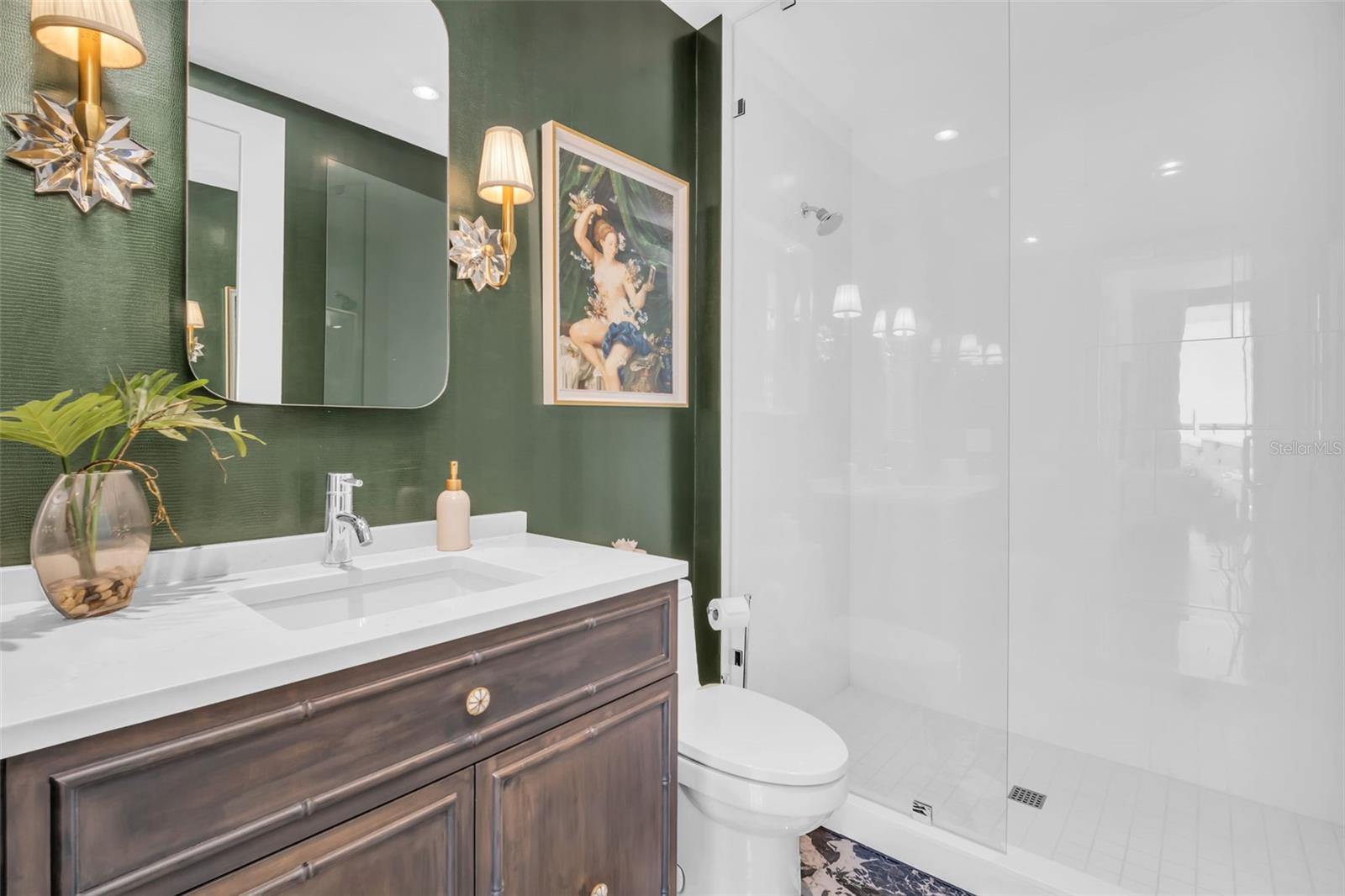 Image 51 of 61 For 100 1st Avenue N 3001