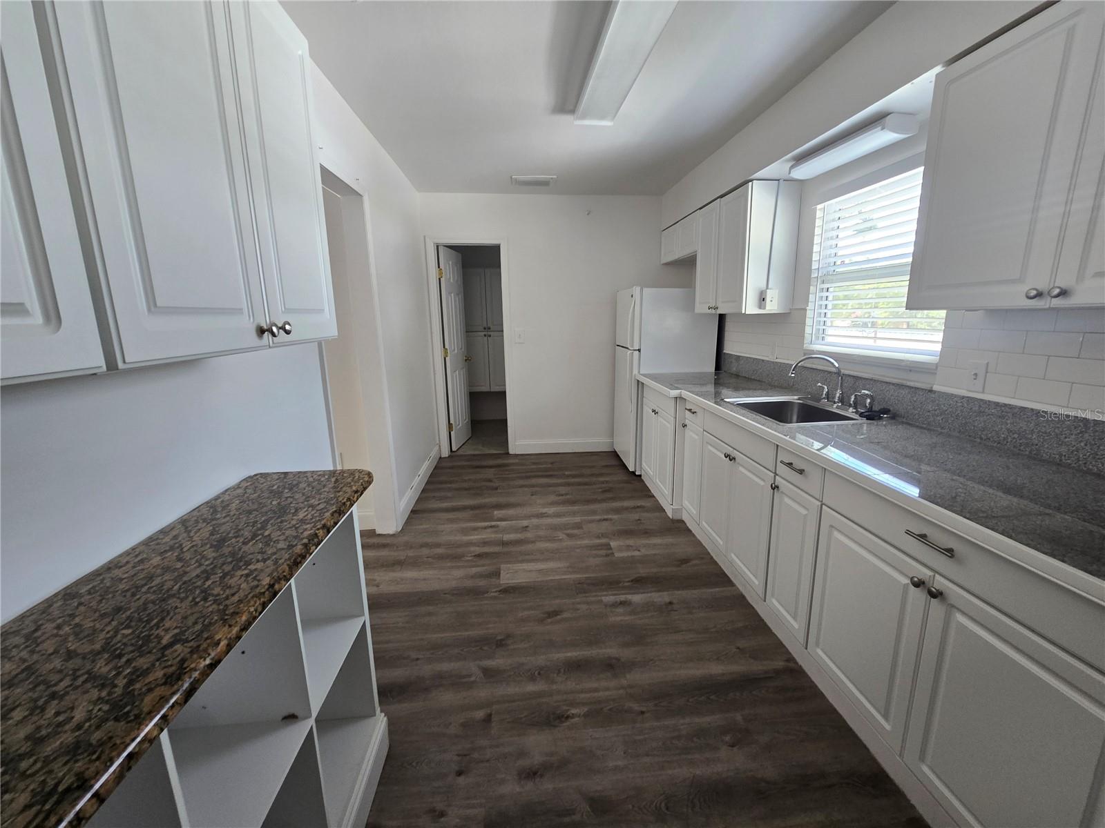 Image 4 of 9 For 4919 Renellie Drive 4