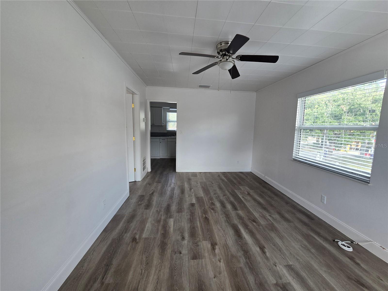 Image 6 of 9 For 4919 Renellie Drive 4