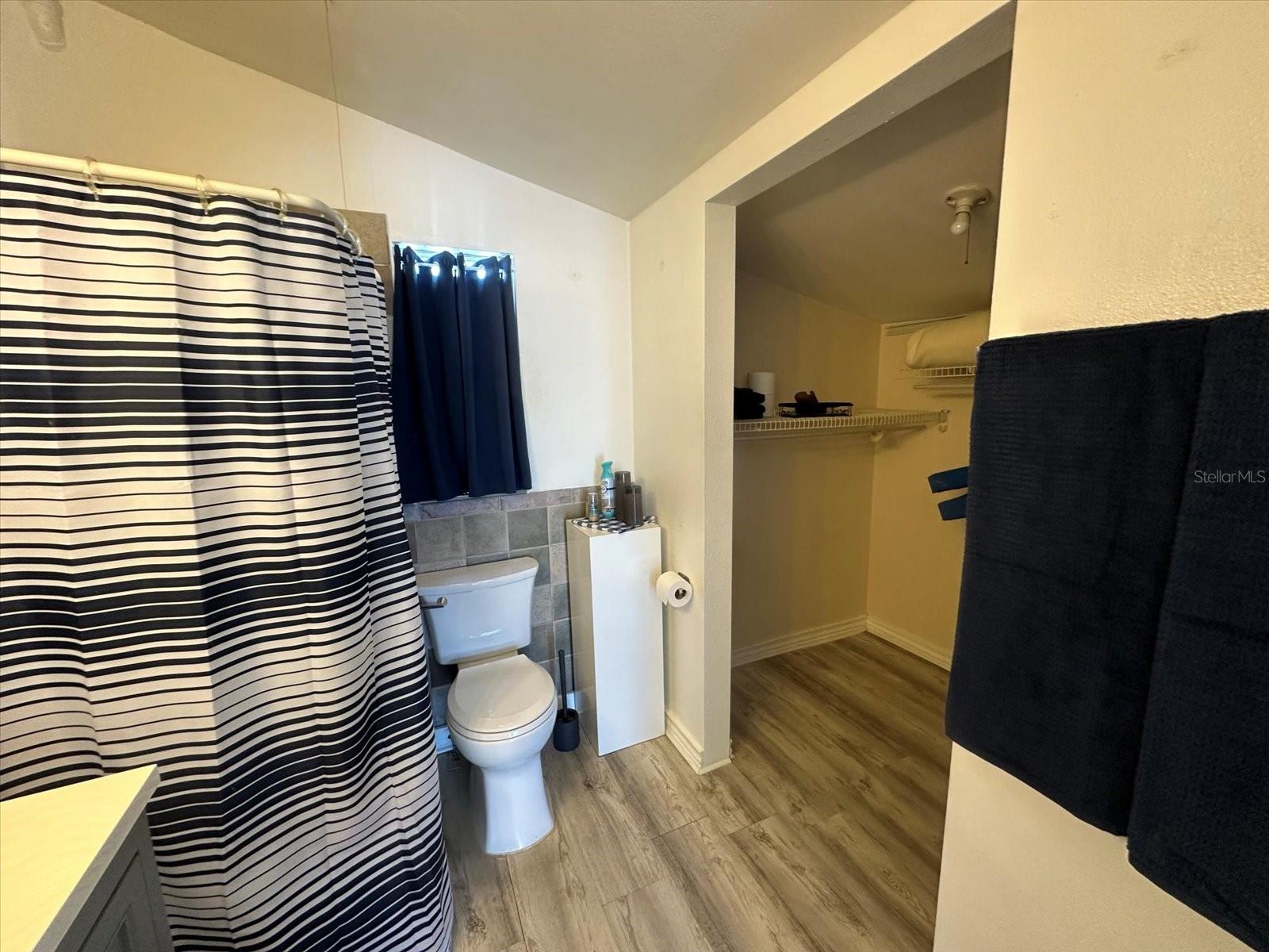 Image 37 of 47 For 115 99th Avenue