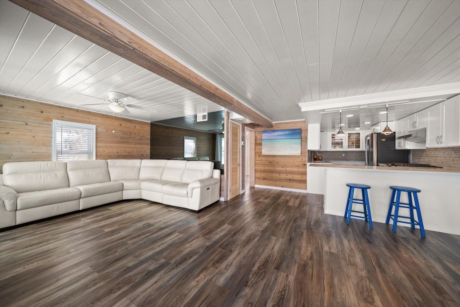 Image 6 of 47 For 115 99th Avenue