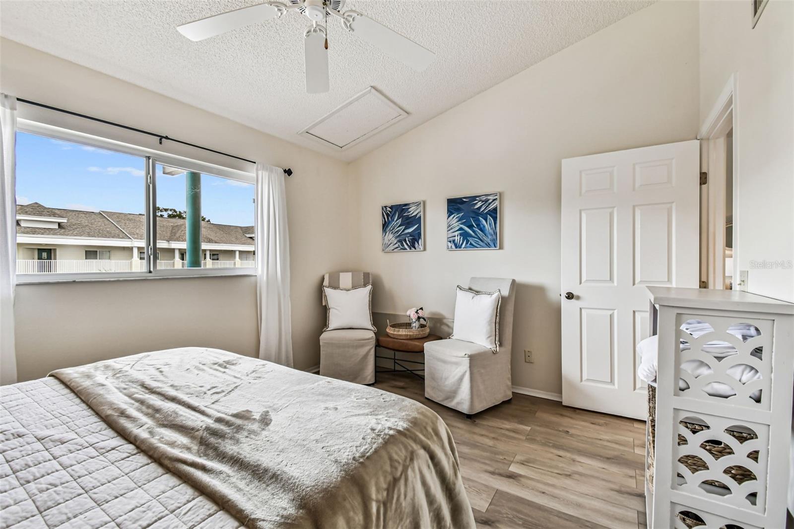 Image 29 of 56 For 2209 Utopian Drive E 307