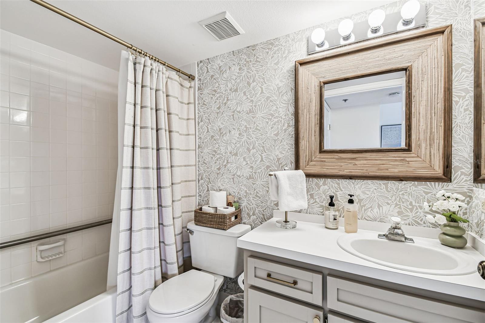 Image 30 of 56 For 2209 Utopian Drive E 307