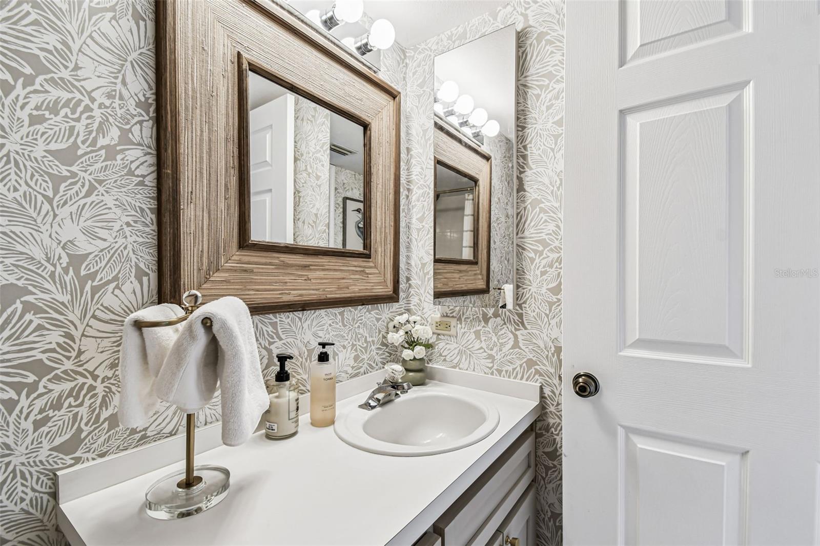 Image 32 of 56 For 2209 Utopian Drive E 307