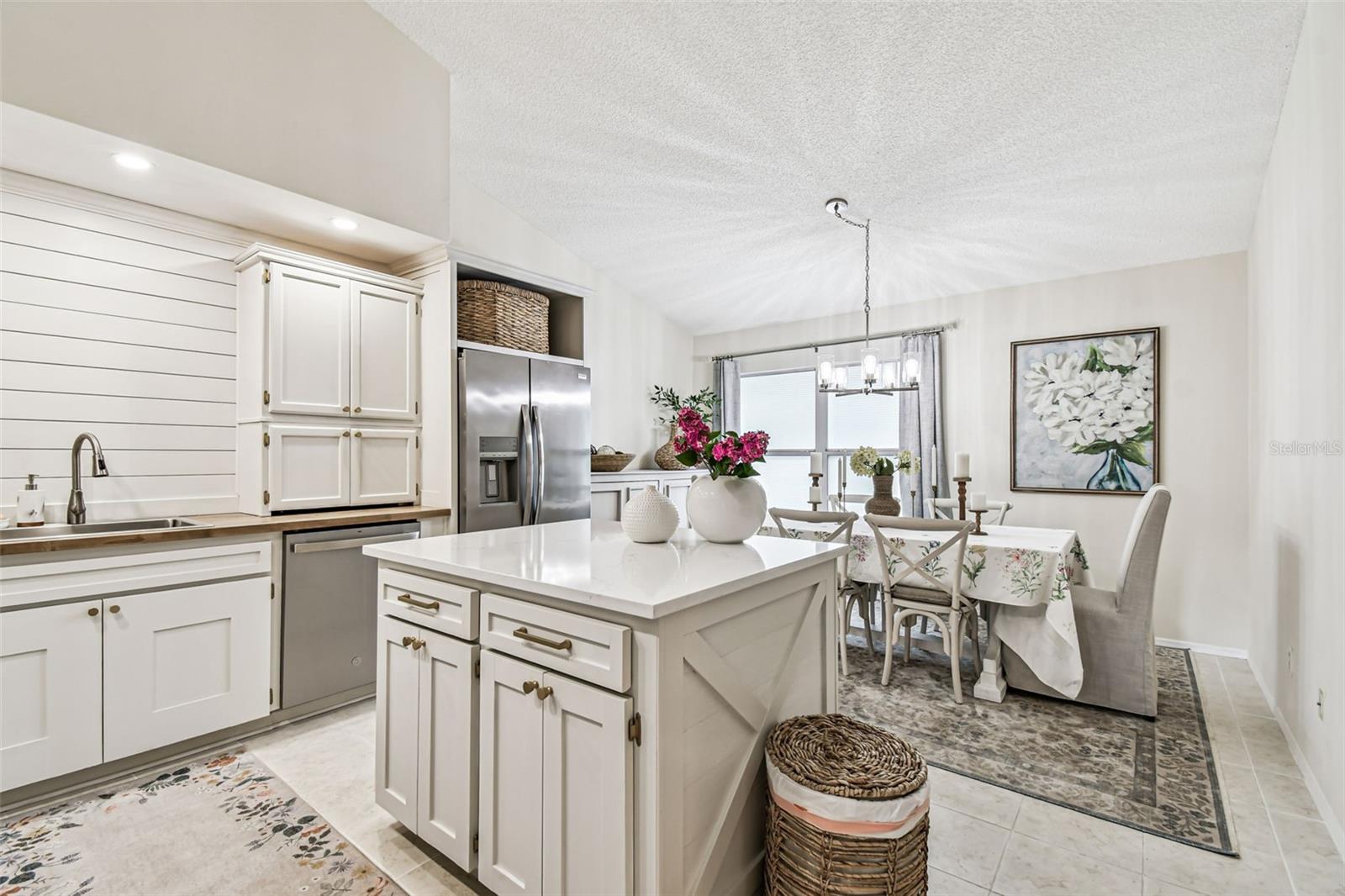 Image 9 of 56 For 2209 Utopian Drive E 307