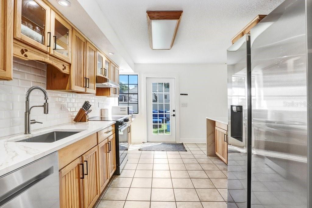 Image 10 of 47 For 9901 Gallagher Road