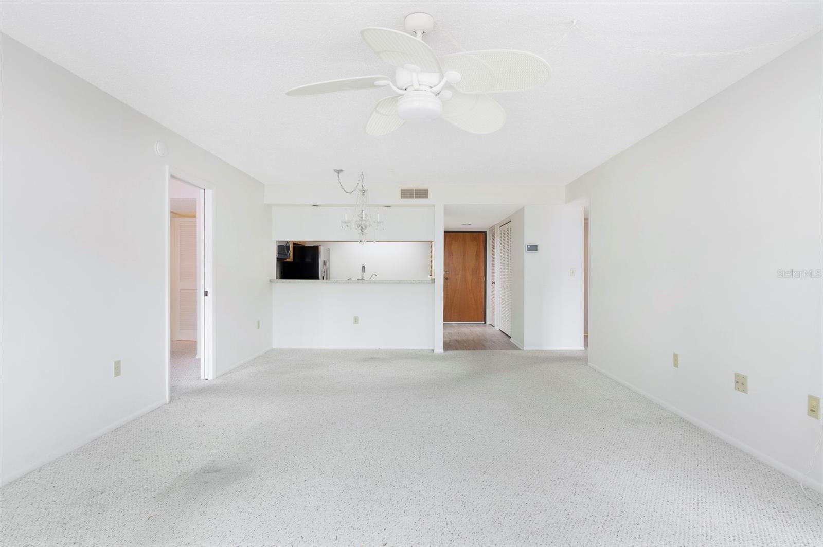 Image 11 of 32 For 2593 Countryside Boulevard 7203