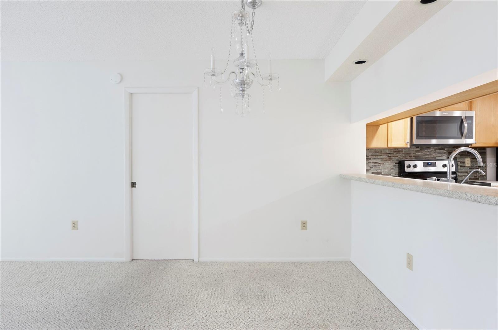 Image 7 of 32 For 2593 Countryside Boulevard 7203