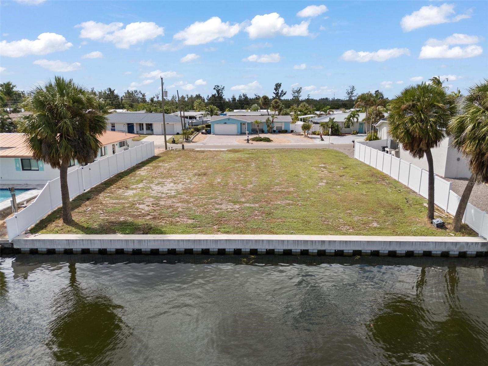 Image 15 of 23 For 4007 Coconut Terrace