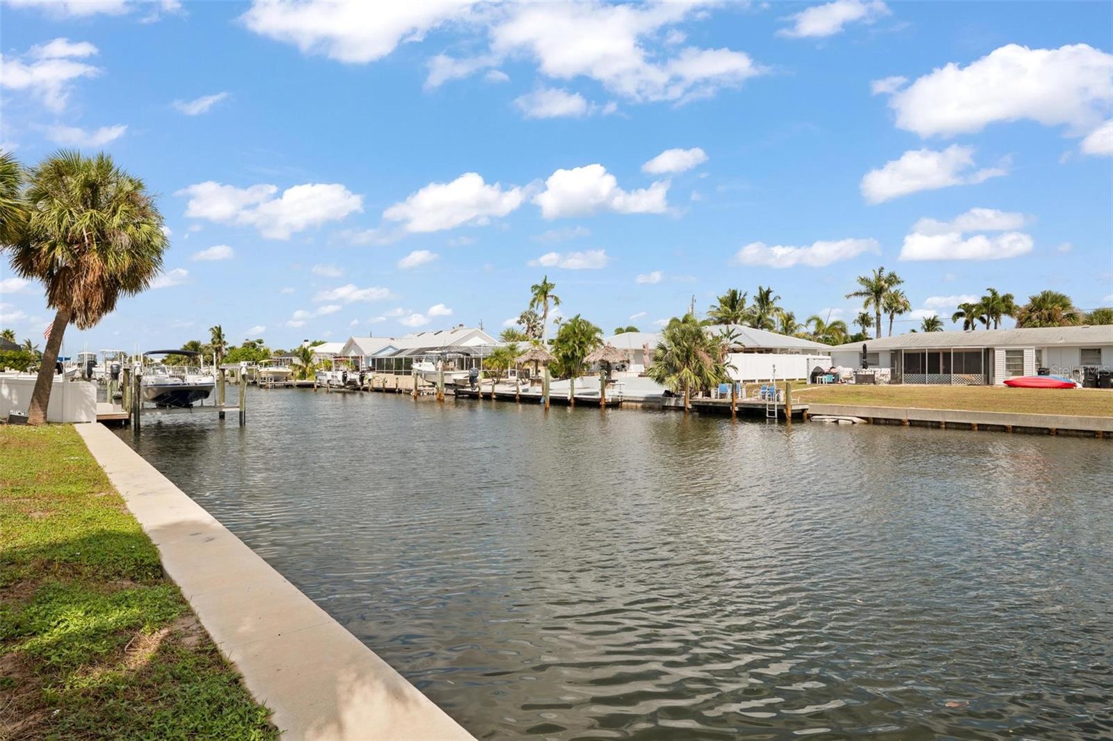 Image 17 of 23 For 4007 Coconut Terrace