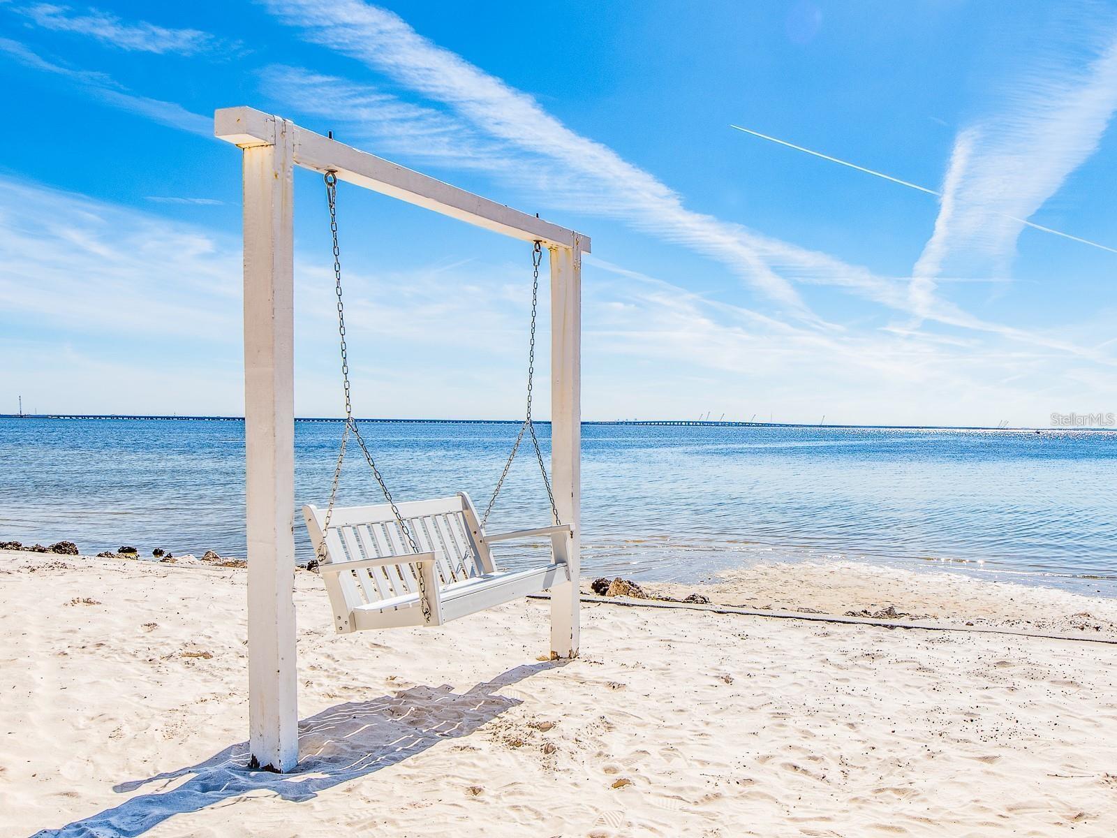 Image 19 of 33 For 2506 Rocky Point Drive 237