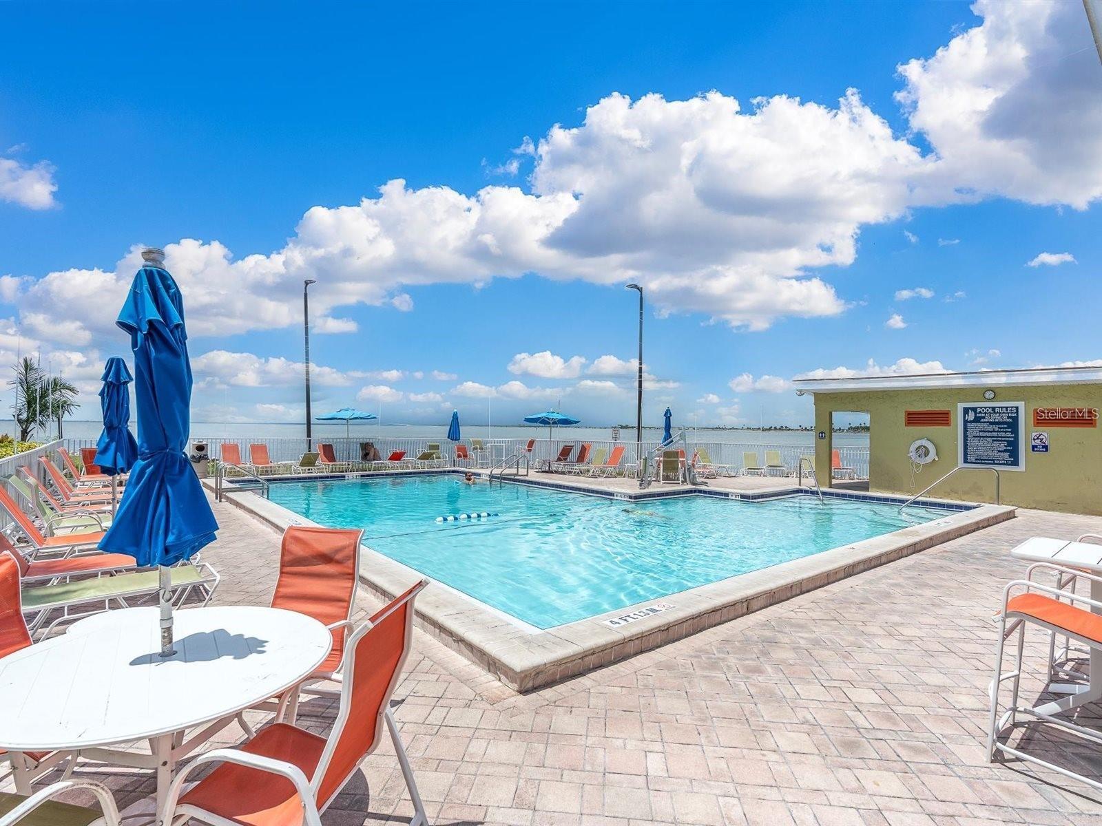 Image 24 of 33 For 2506 Rocky Point Drive 237