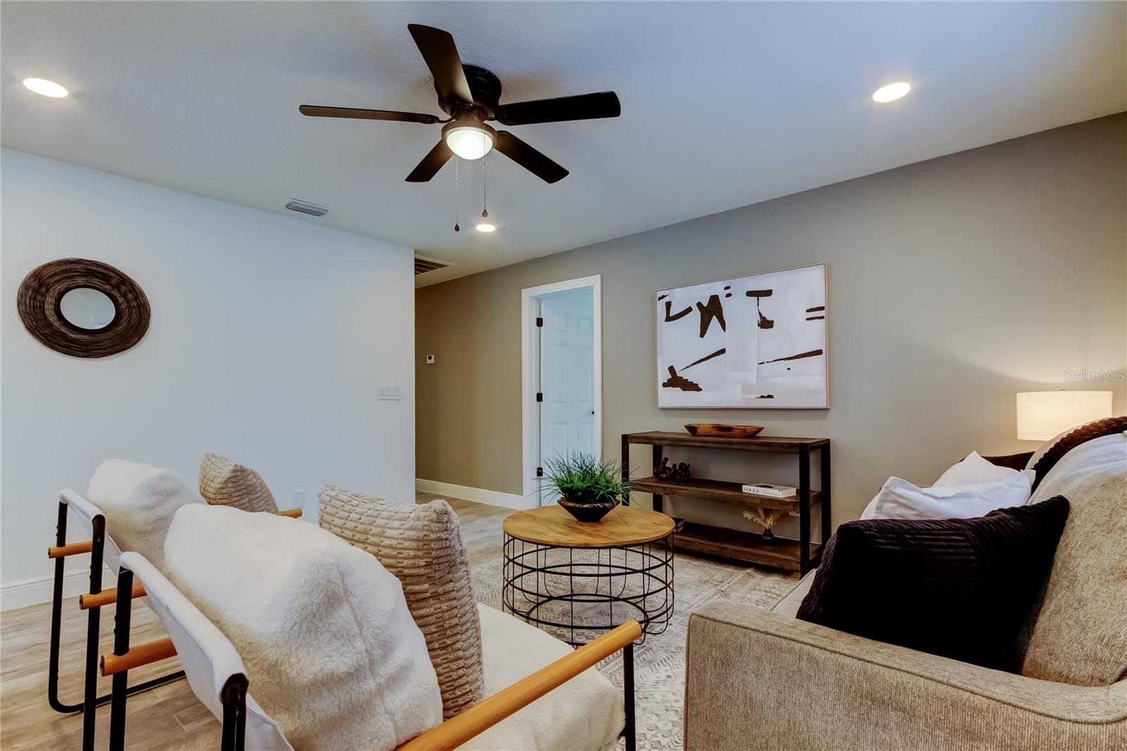 Image 10 of 45 For 1716 Pinecone Way