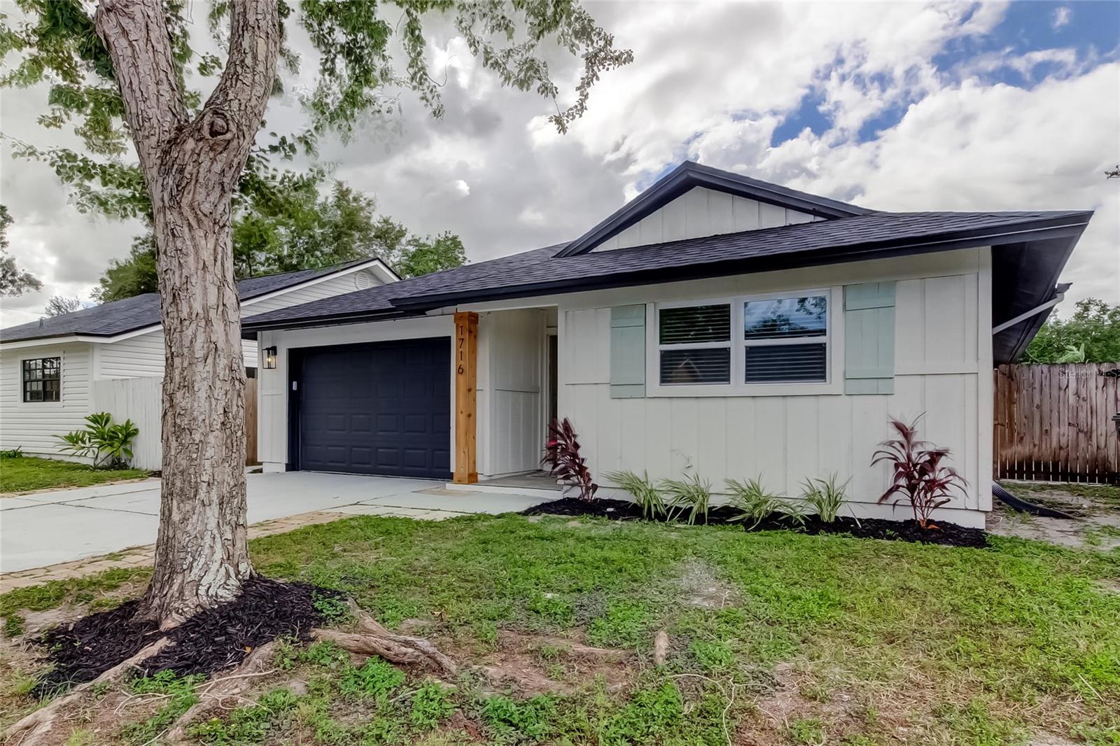 Image 3 of 45 For 1716 Pinecone Way