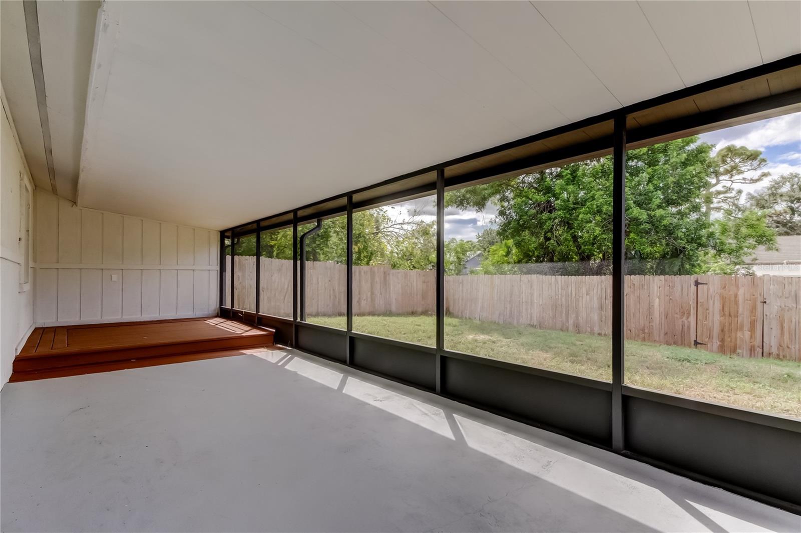 Image 39 of 45 For 1716 Pinecone Way