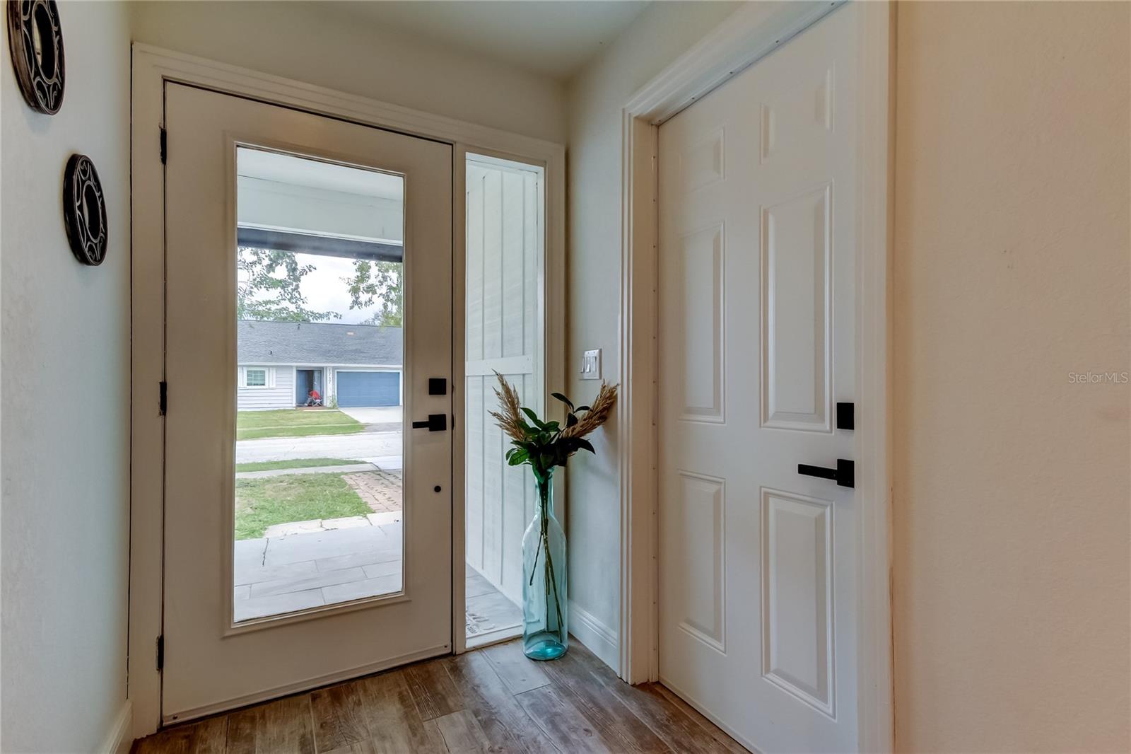 Image 4 of 45 For 1716 Pinecone Way