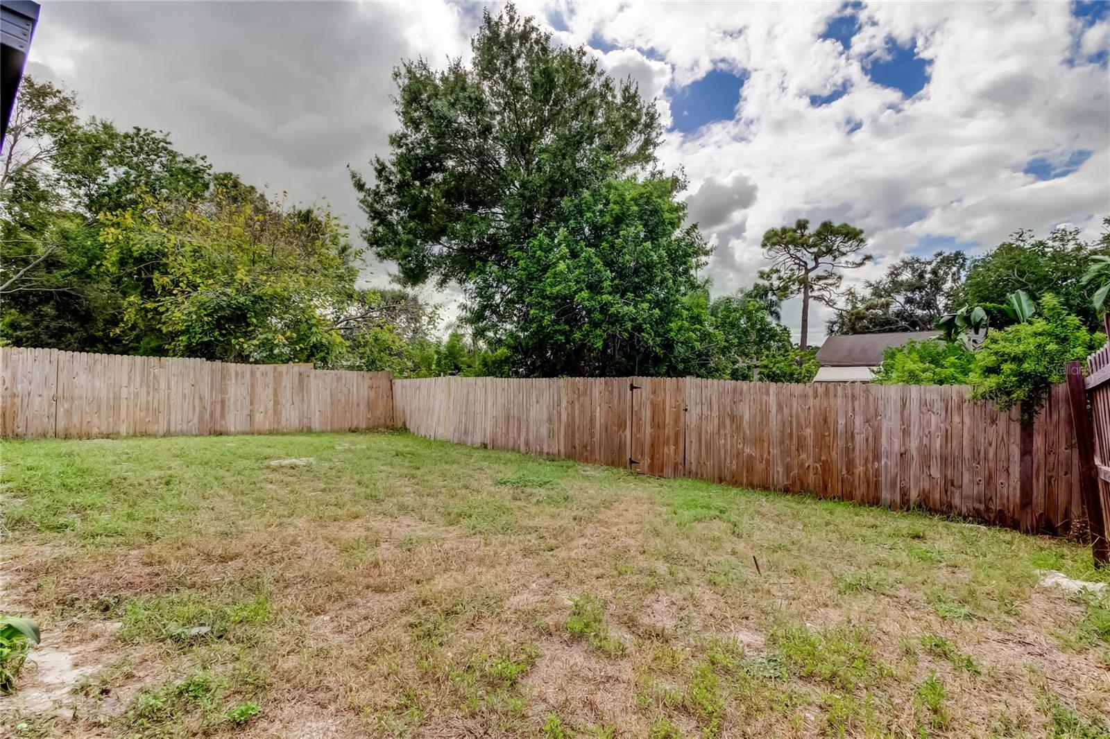 Image 43 of 45 For 1716 Pinecone Way