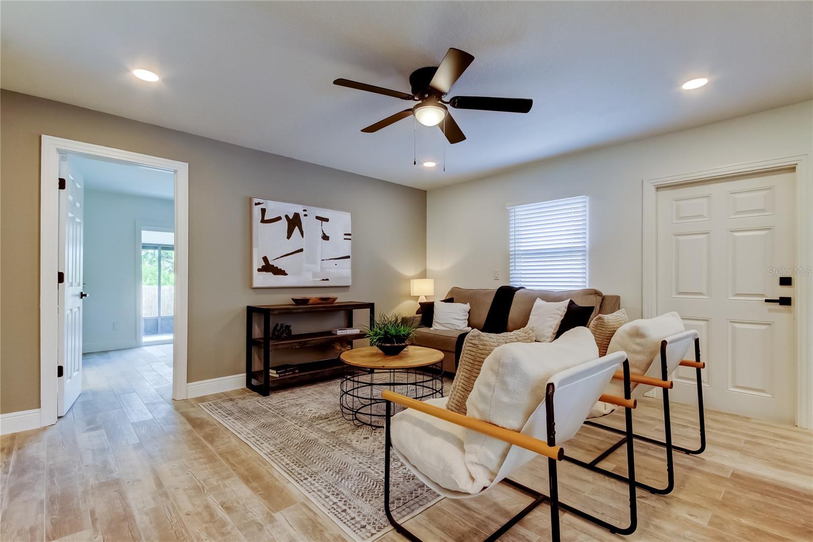 Image 7 of 45 For 1716 Pinecone Way