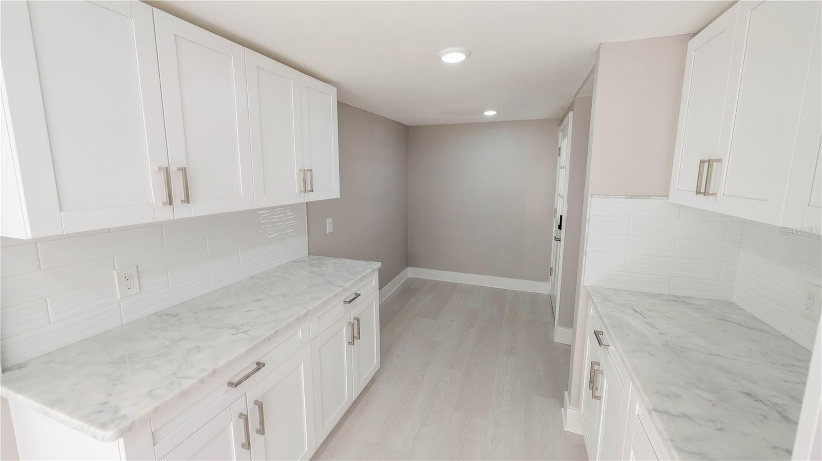 Image 19 of 89 For 361 Lang Court N