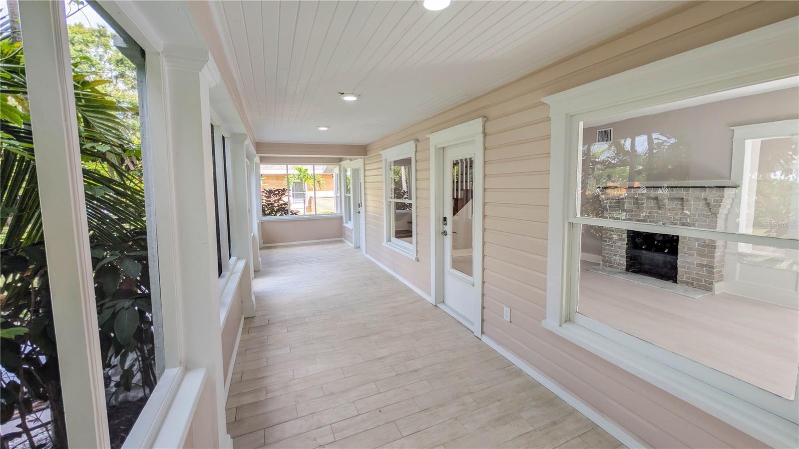 Image 2 of 89 For 361 Lang Court N