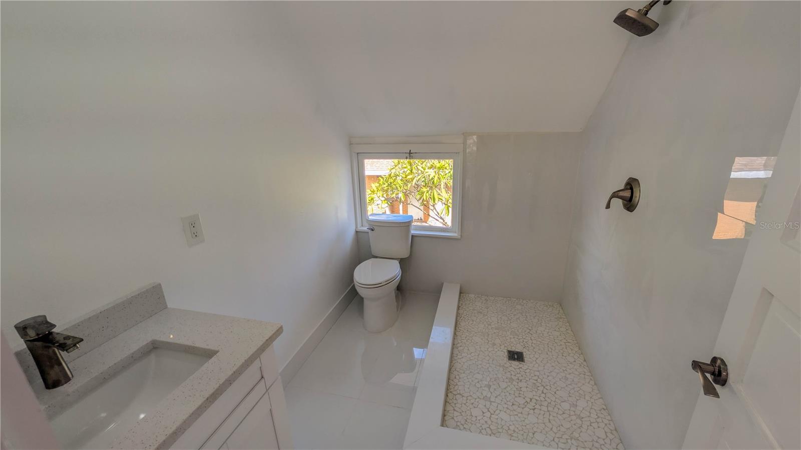 Image 29 of 89 For 361 Lang Court N