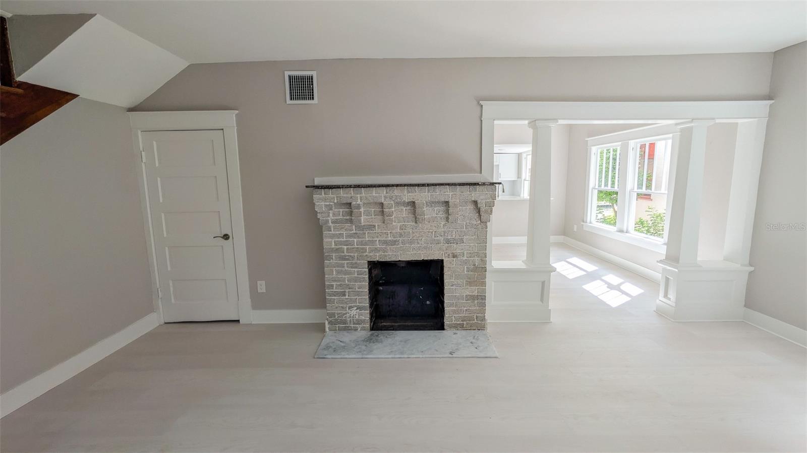 Image 3 of 89 For 361 Lang Court N