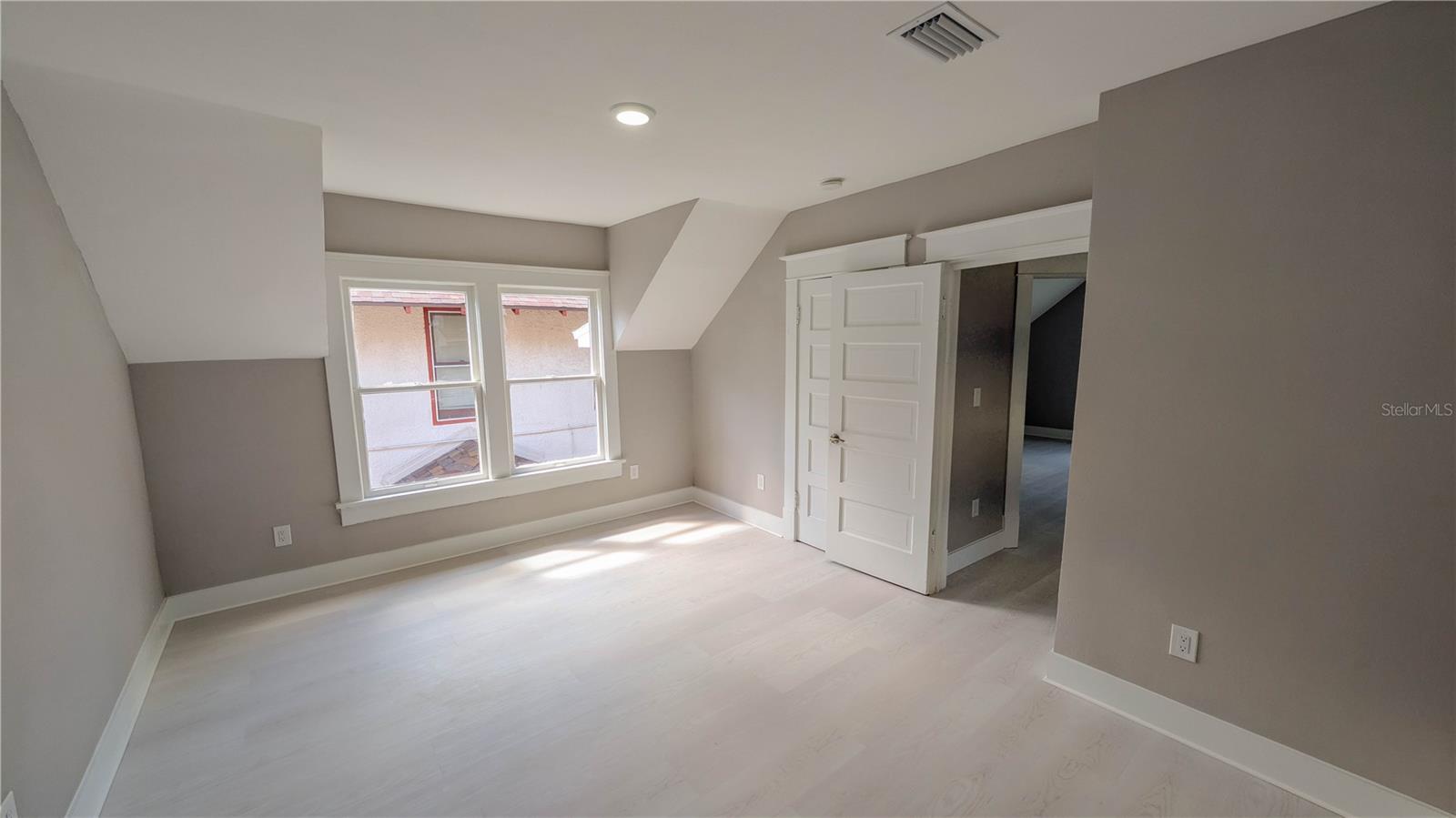 Image 34 of 89 For 361 Lang Court N