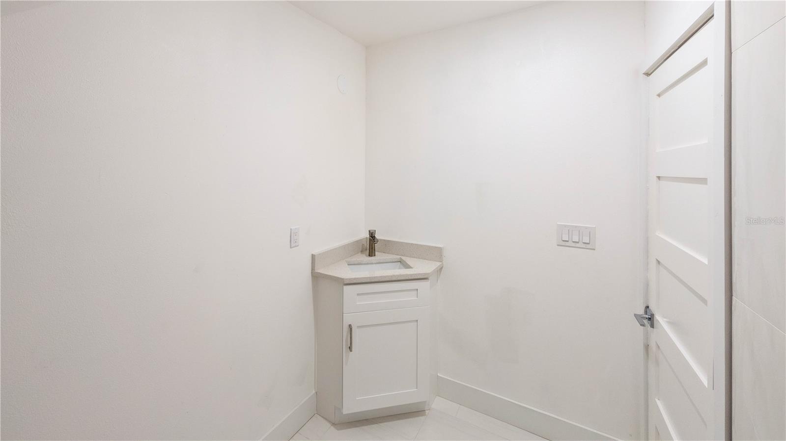 Image 36 of 89 For 361 Lang Court N