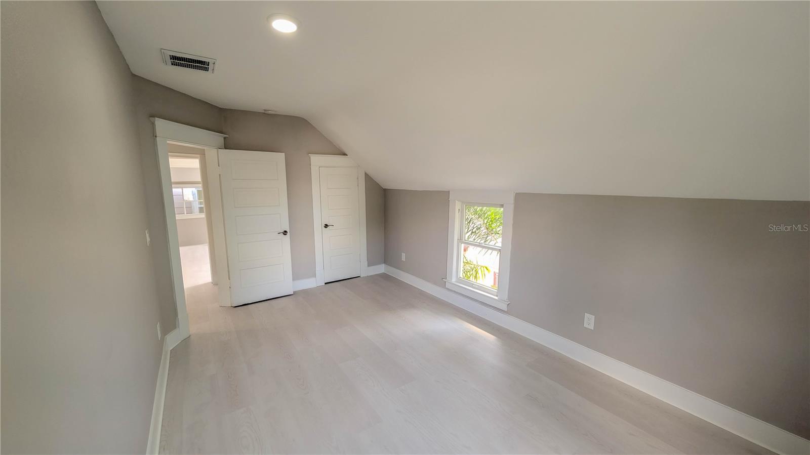 Image 38 of 89 For 361 Lang Court N