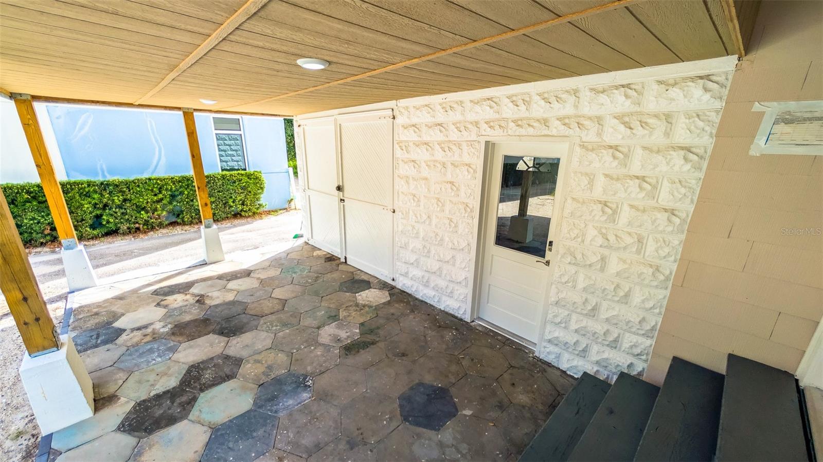 Image 44 of 89 For 361 Lang Court N