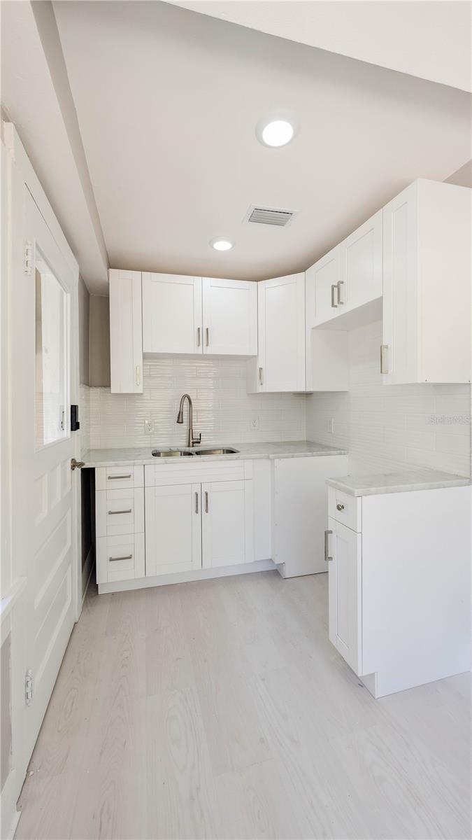 Image 47 of 89 For 361 Lang Court N