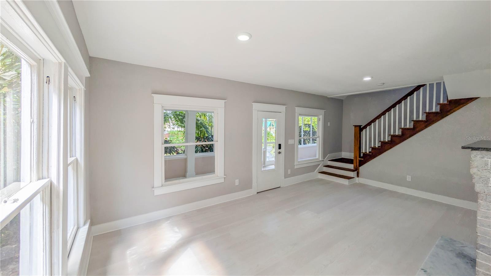 Image 5 of 89 For 361 Lang Court N